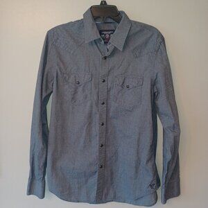 American Eagle Men's Button Down Size Medium